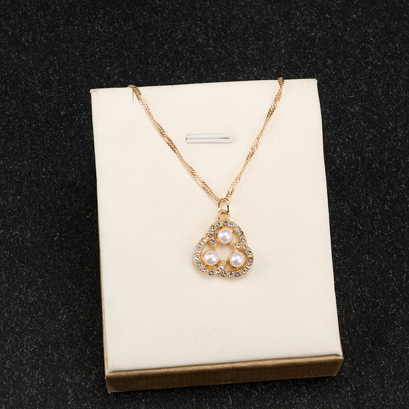 Three Pearls Rhinestone Necklace