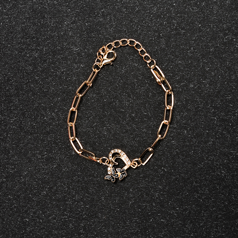 Hollow Chain Bracelet