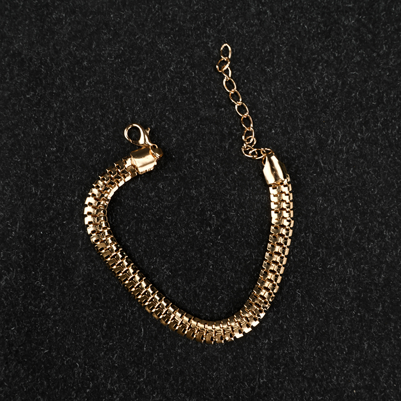 Simple Minimalist Bracelet