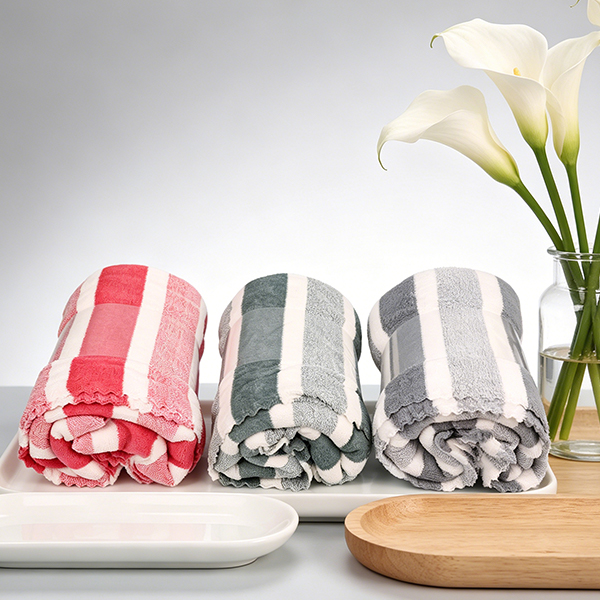 Simple Wide Stripe Bath Towel