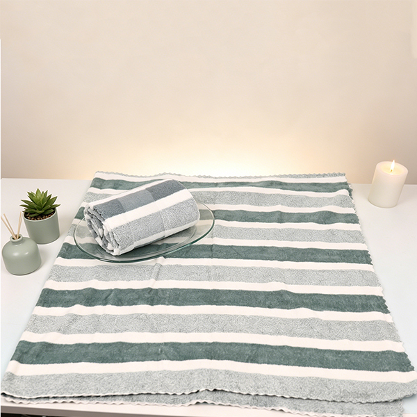 Simple Wide Stripe Bath Towel