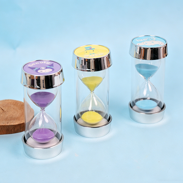 Cartoon Hourglass Ornament