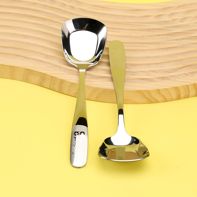 Medium Square Bowl and Spoon