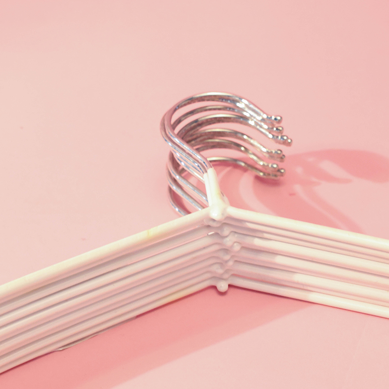Non-Slip High Quality Hanger with Handle