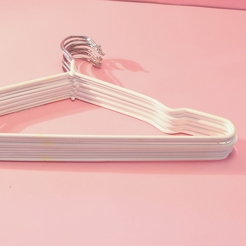 Non-Slip High Quality Hanger with Handle