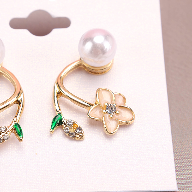 New Pearl Flower Ear Studs
