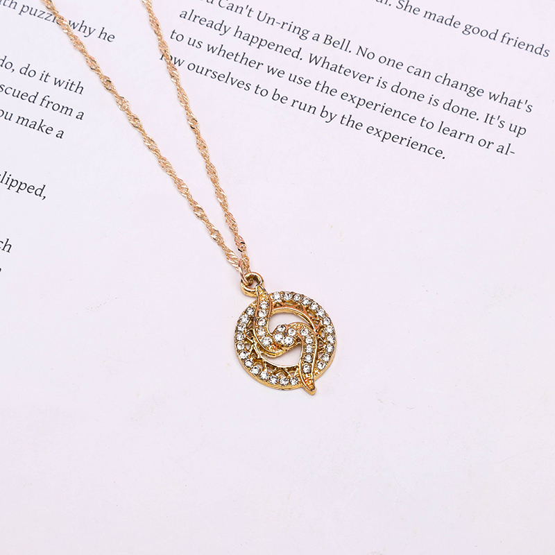 New Round Diamond Pendant Necklace