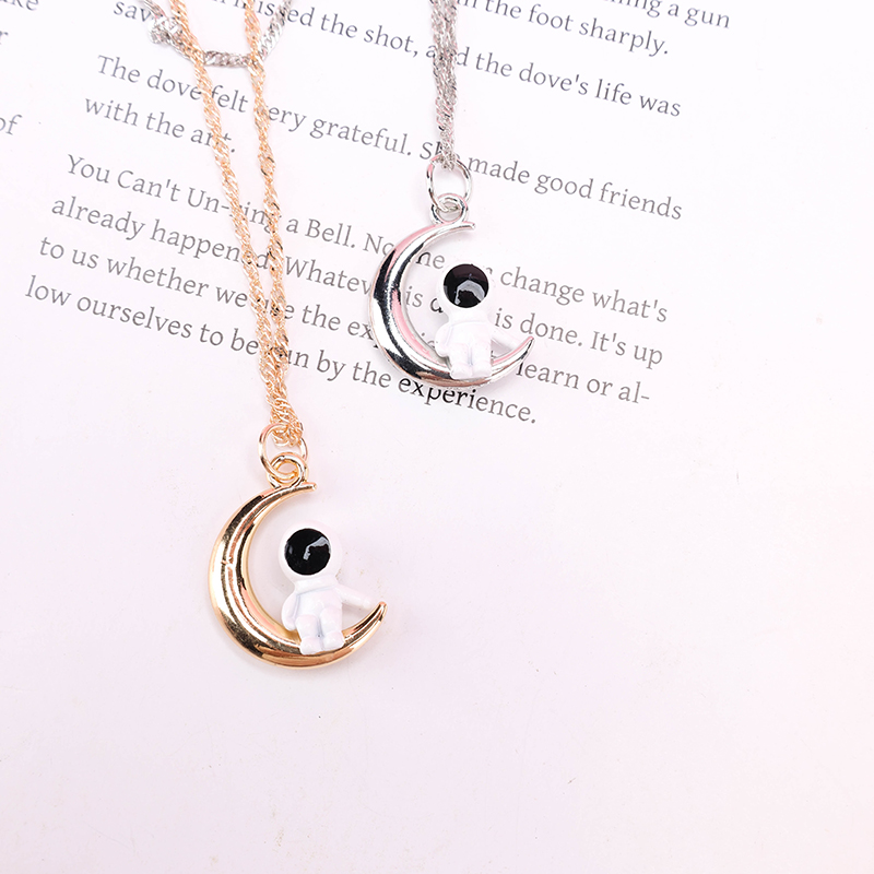 Astronaut Water Wave Necklace