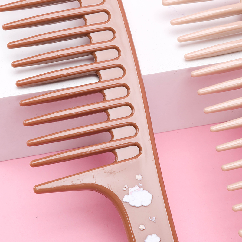Solid Wide Tooth Comb