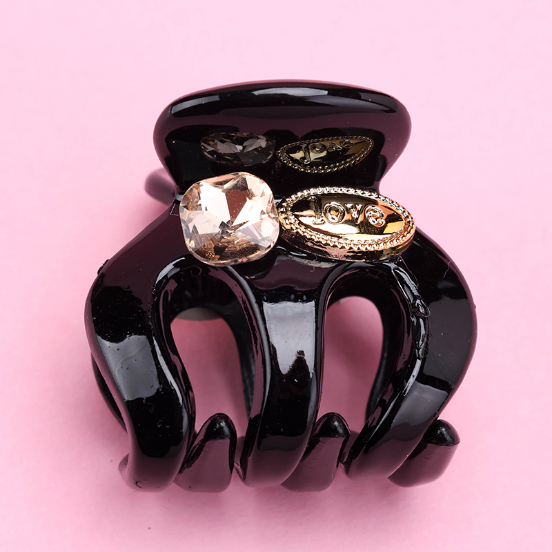 Assorted Flower Medium Hair Claw Clip