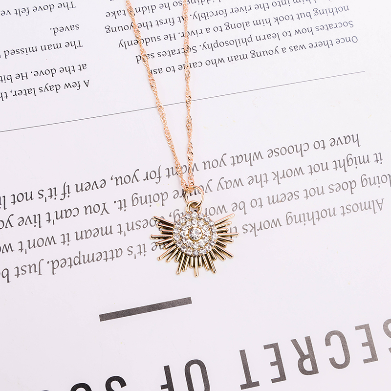 Diamond Sunflower Water Wave Necklace