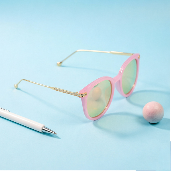 Polarized Plastic Sunglasses 58204 104100004