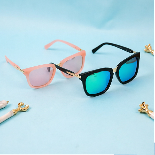 Polarized Plastic Sunglasses 58008 104100006