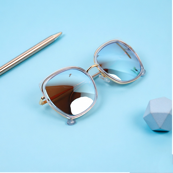 Polarized Plastic Sunglasses 58222 104100008