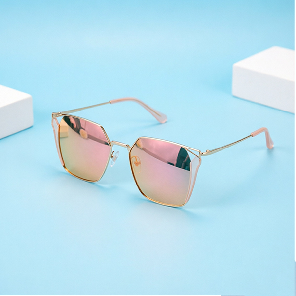 Polarized Plastic Sunglasses 5957 104100010