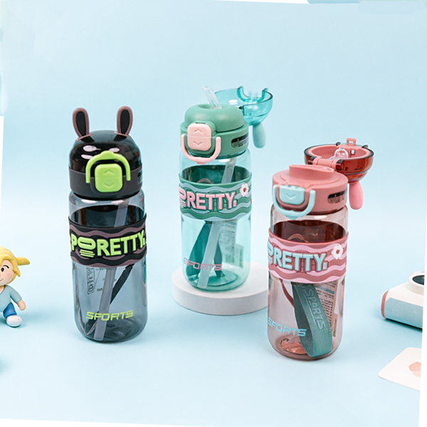 650 ML Straw Rabbit Drink Cup
