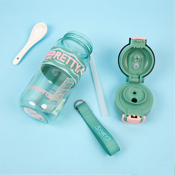 650 ML Straw Rabbit Drink Cup