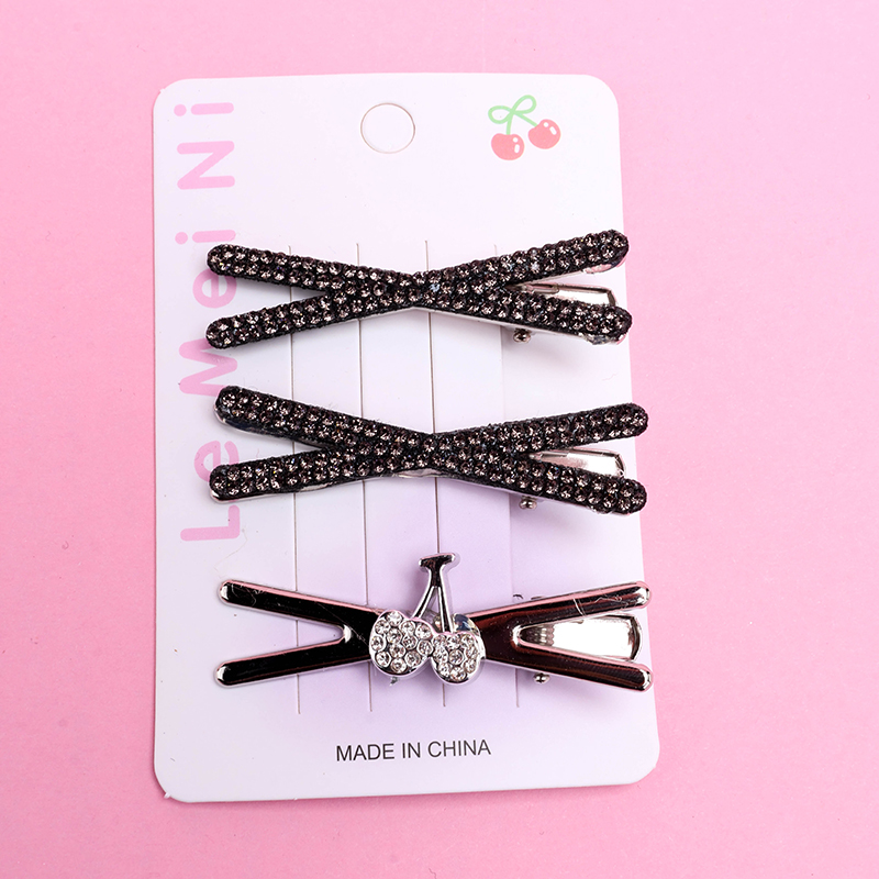 3-Piece Rhinestone Duckbill Set