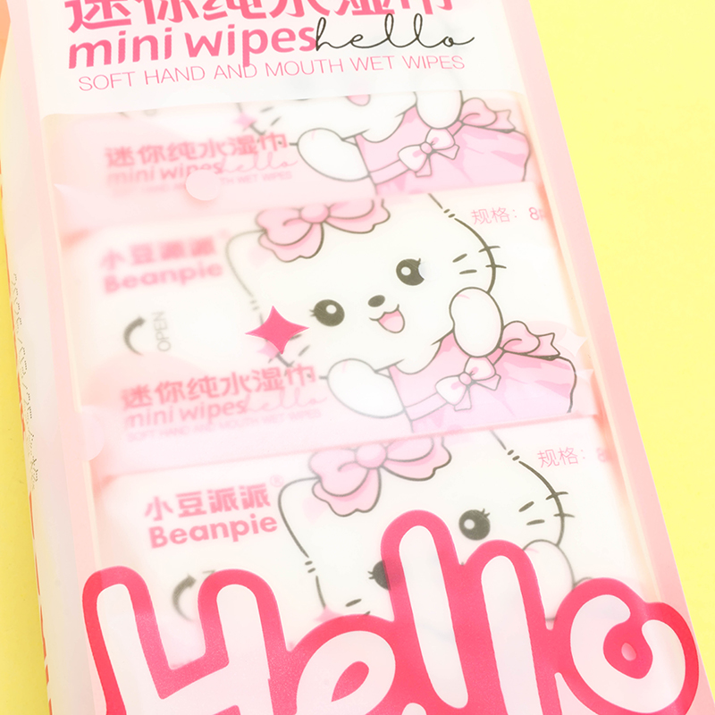 Hello Kitty Wet Wipes 8-Pack