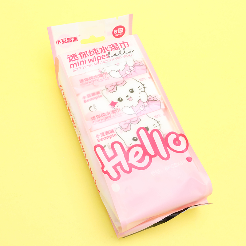 Hello Kitty Wet Wipes 8-Pack