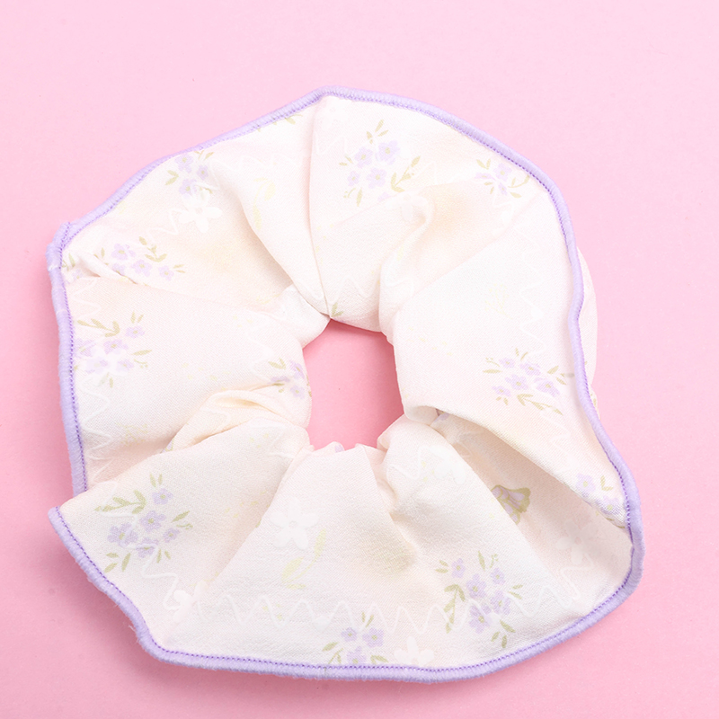 Butterfly-Printed Hem Cloth Hair Scrunchie 4012101943