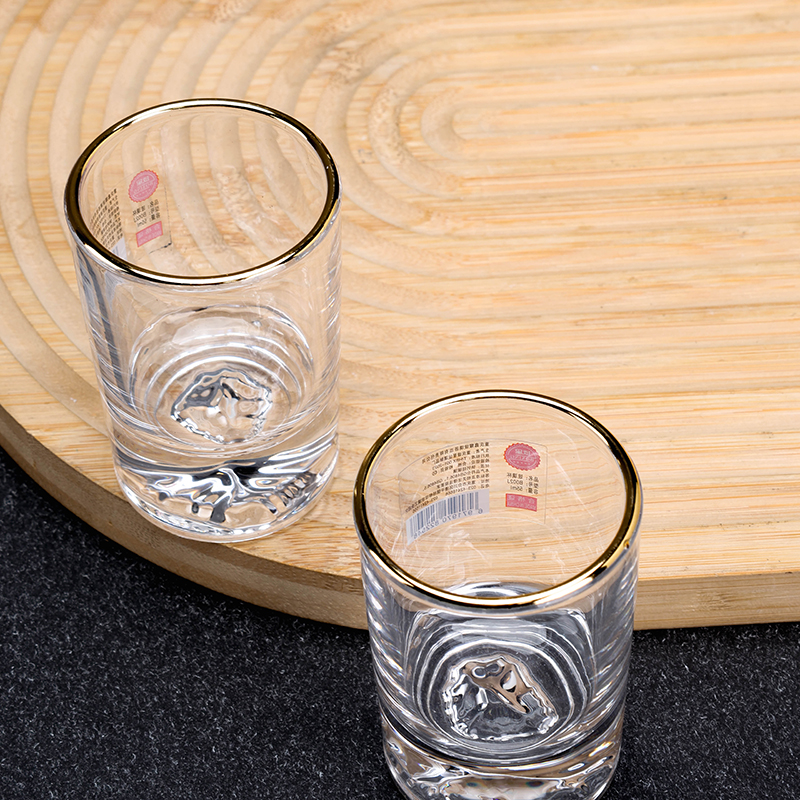Boxing B002 Iceberg Phnom Penh Small Wine Glass