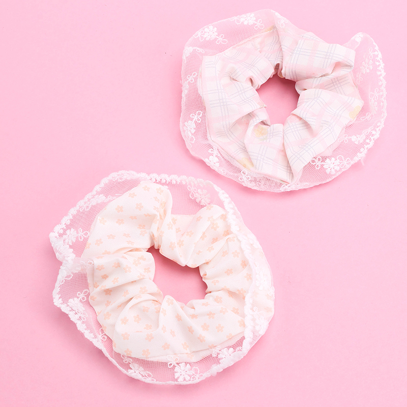 New Lace Scrunchie