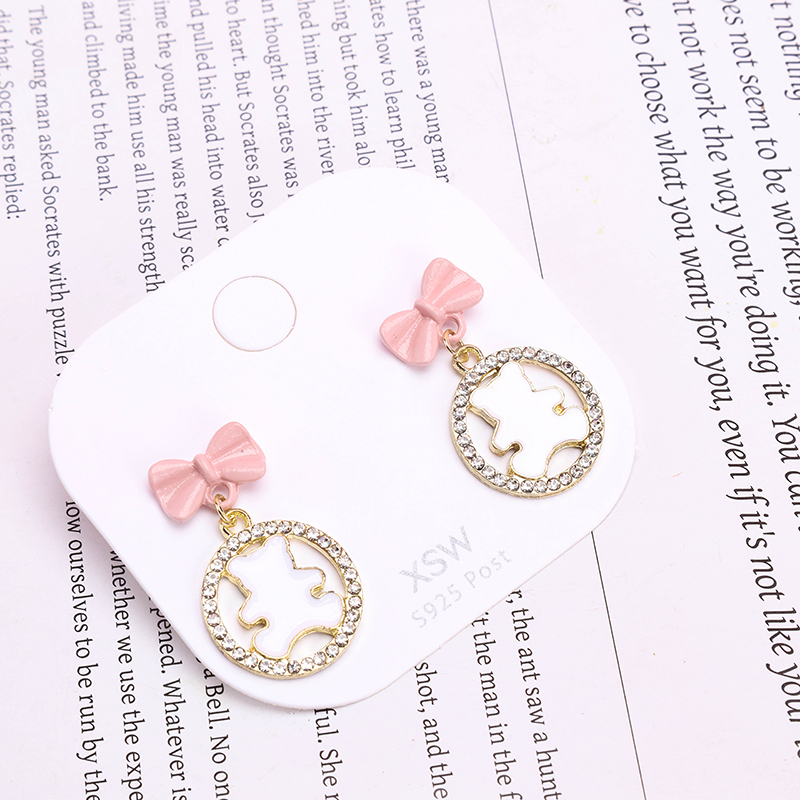 Enamel Bear Bow Pendant Ear Stud