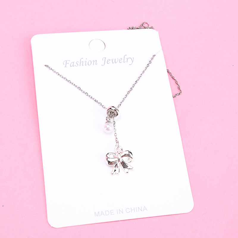 Silver Pearl Pendant Necklace