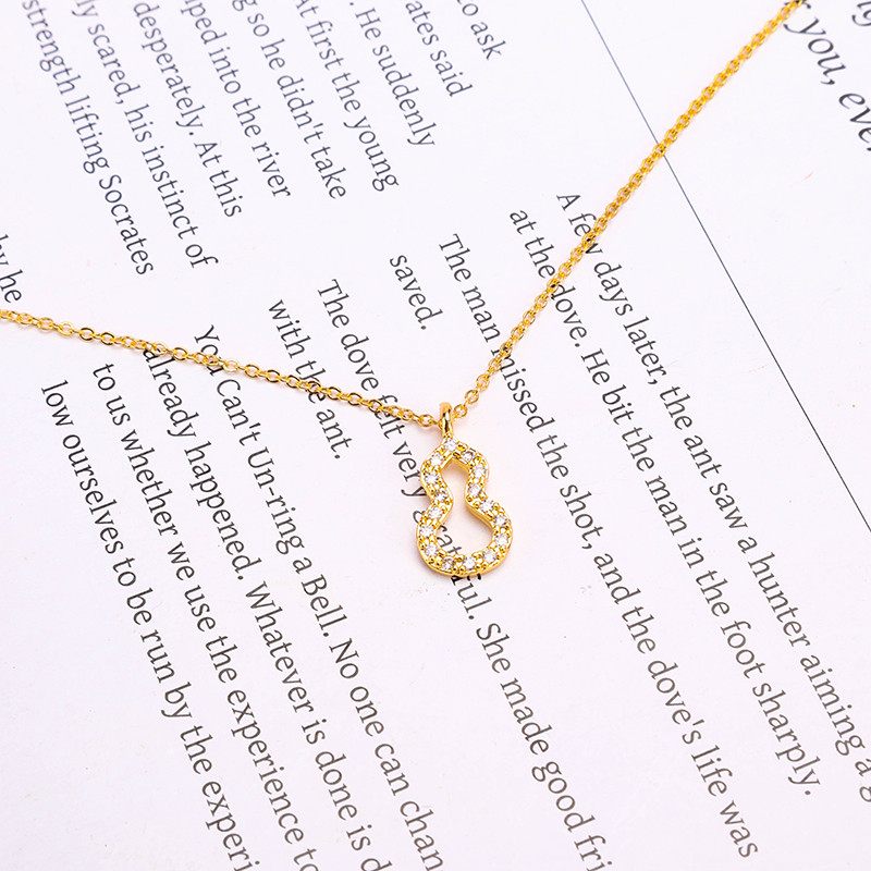 Gold Diamond Gourd Pendant Necklace