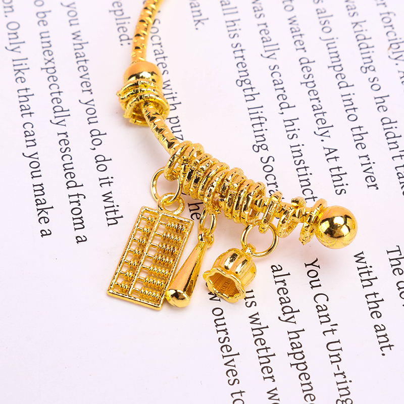 Adjustable Bangle 4021100231