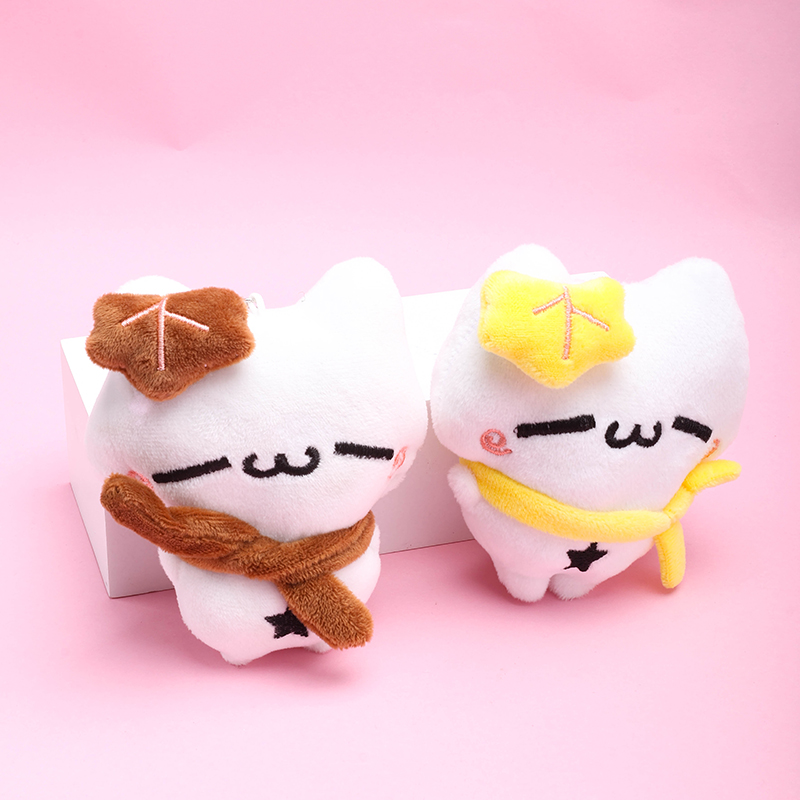 Plush Scarf Maple Cat Charm