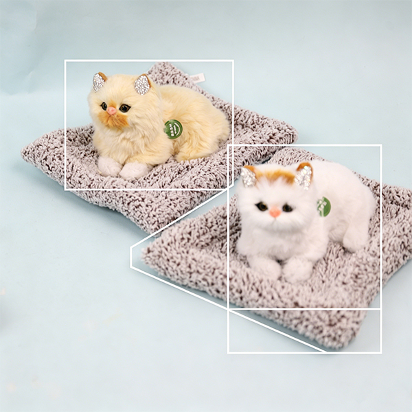 Rhinestone Small Cat Ornament Fabric Plastic Mar-22 105080001