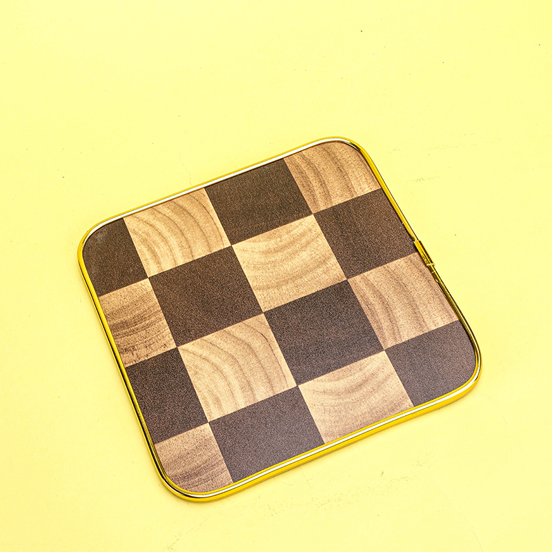 Square Checkerboard Heat Insulation Mat 16x16cm 3080200034
