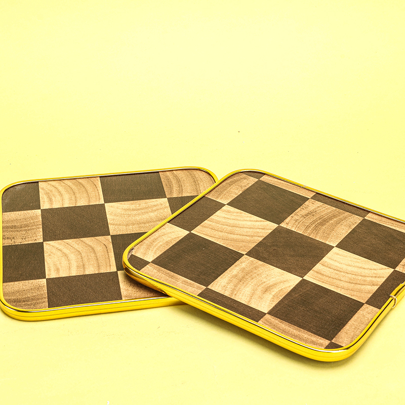 Square Checkerboard Heat Insulation Mat 16x16cm 3080200034