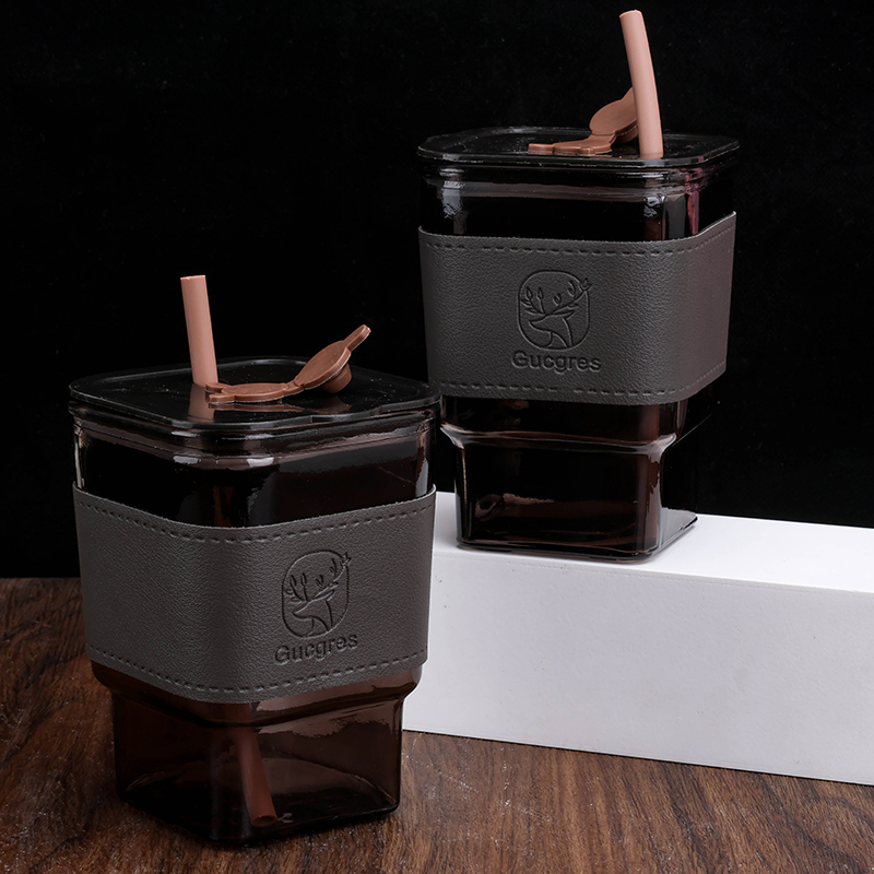 Square deer leather cover glass (straw, with lid)