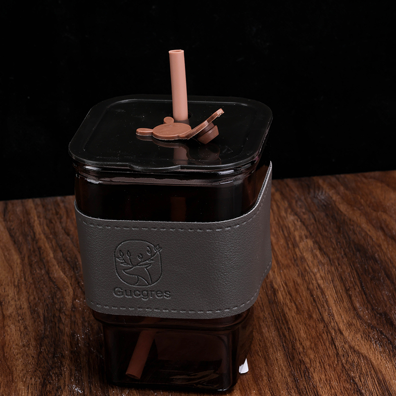 Square deer leather cover glass (straw, with lid)
