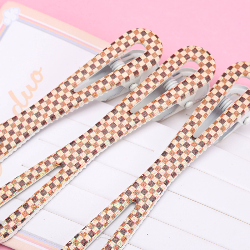 Simple Enamel Duckbill Clip