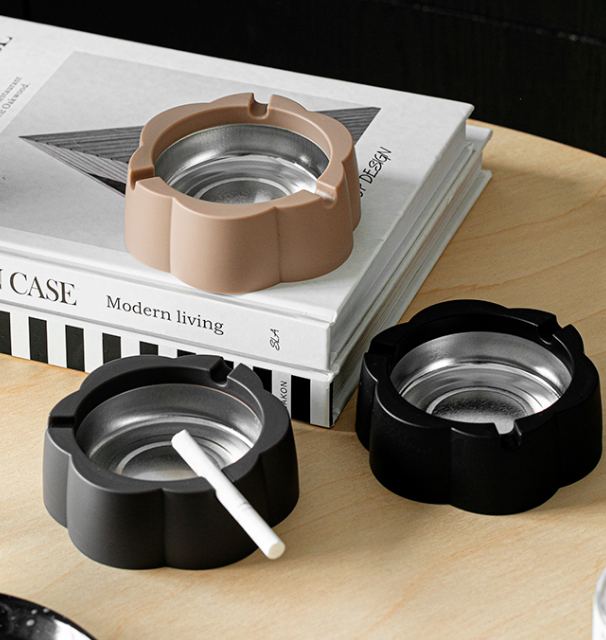 Flower-Shaped New Ashtray 410 3061000185