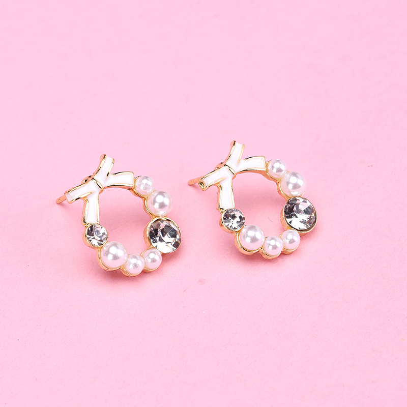 Pearl Bow Garland Ear Studs