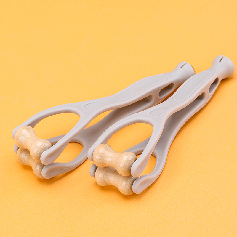8291 Finger Massager Wood PP 3080700040