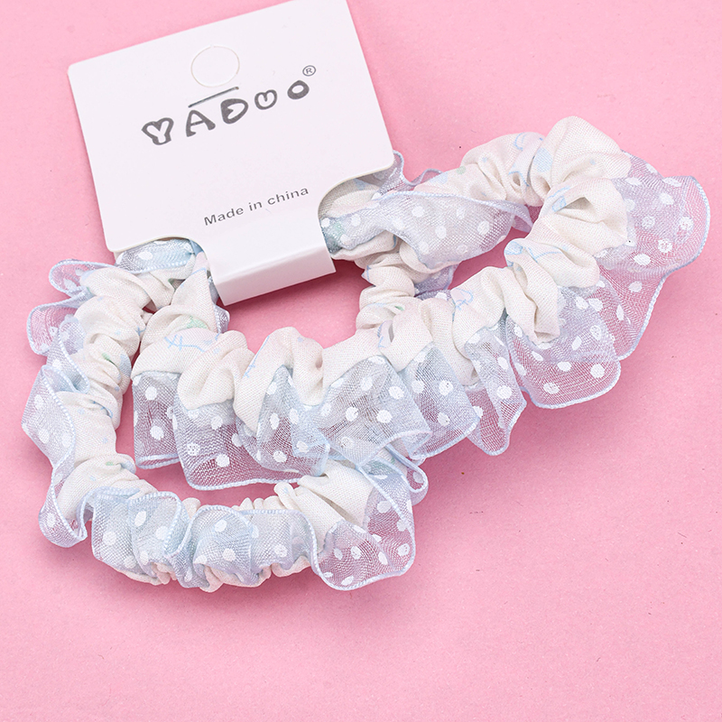 Wave Dot Yarn Edge Scrunchie