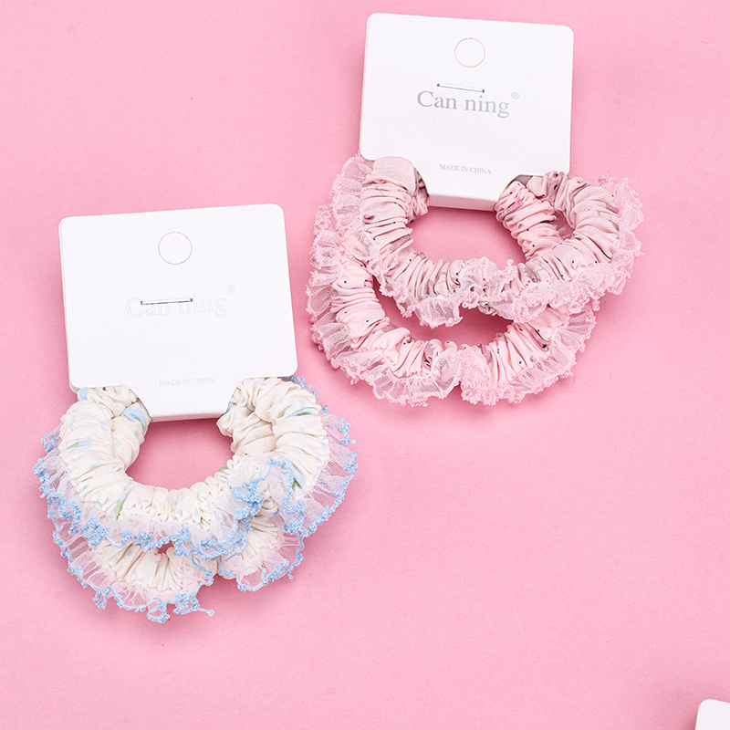 Simple Sand Edge Scrunchie