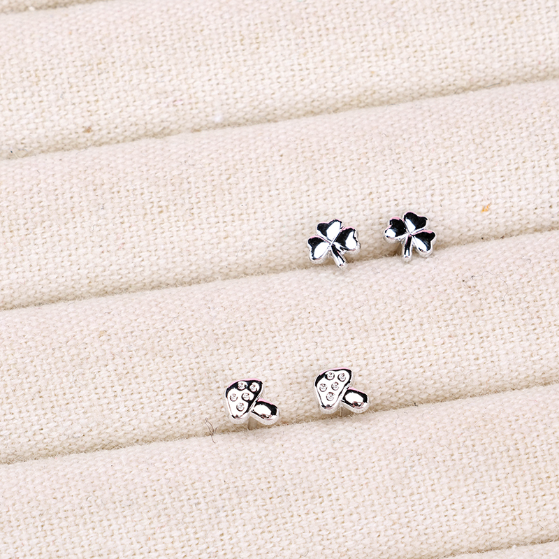 7 Pair Simple Ear Stud Set