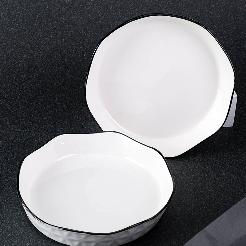 8 Inch Diamond Pattern Black Edge Plate