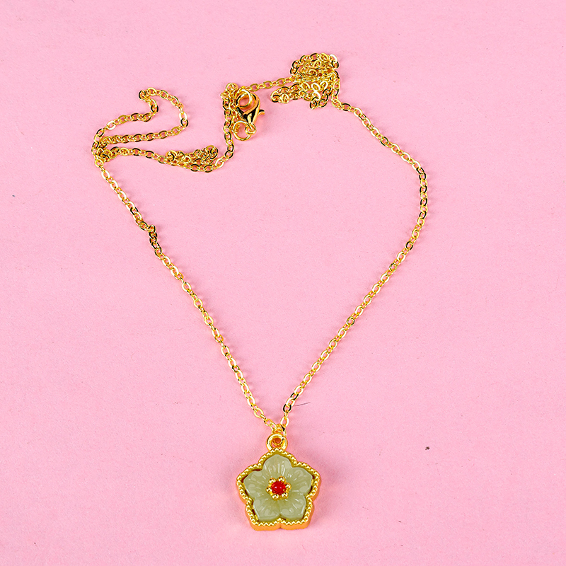 Imitation Jade Flower Necklace