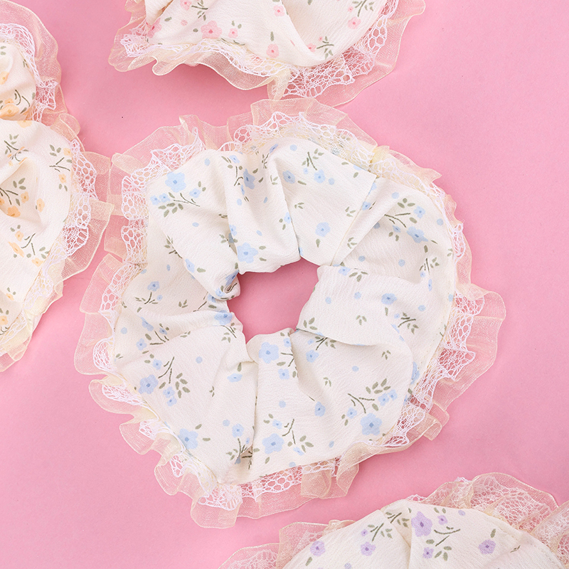 Floral Yarn Edge Polyester Hair Scrunchie 4012102005