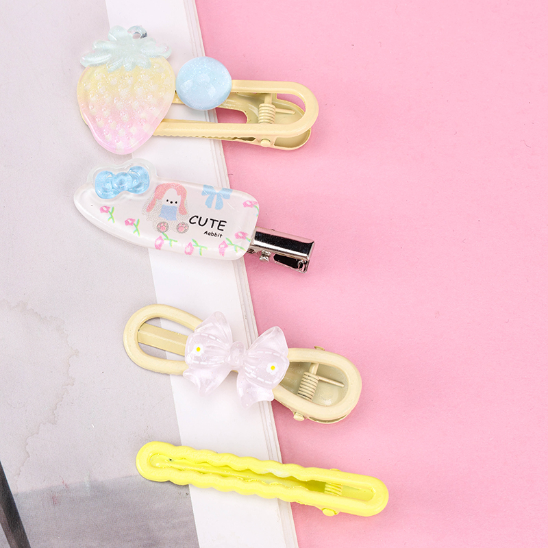 Jelly Strawberry Duckbill Clip Set
