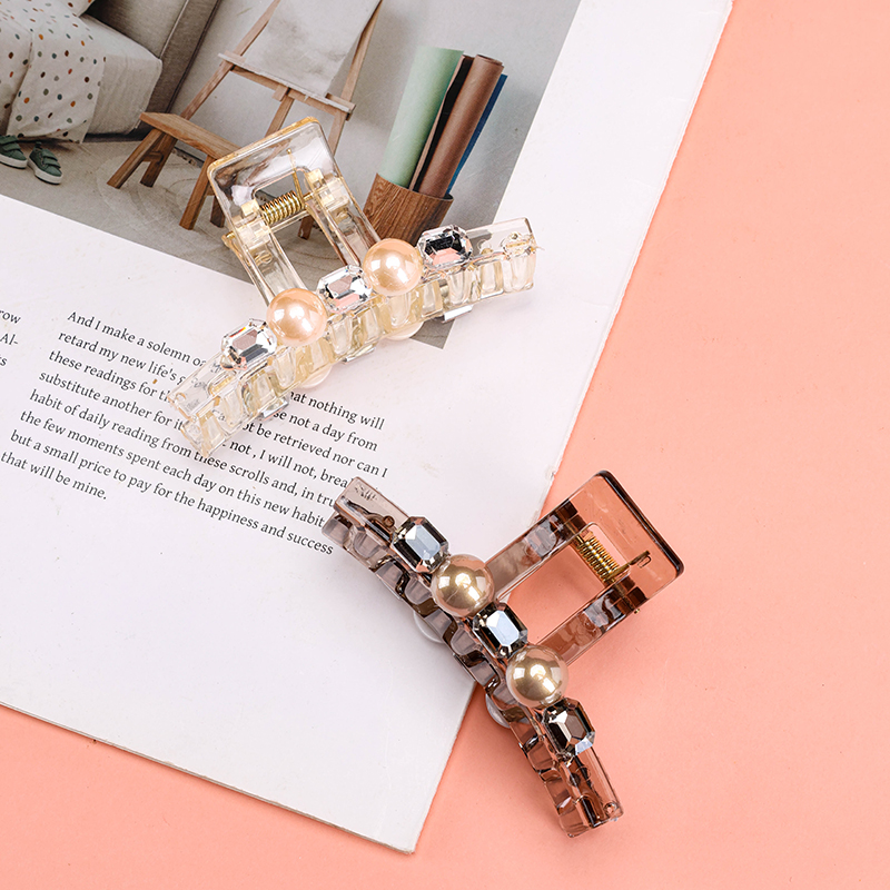 Pearl Rhinestone Medium Hair Claw Clip