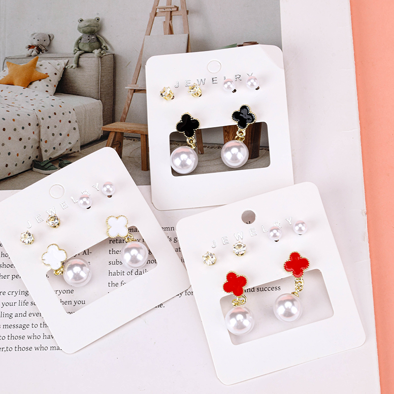 Enamel Clover Pearl Ear Studs